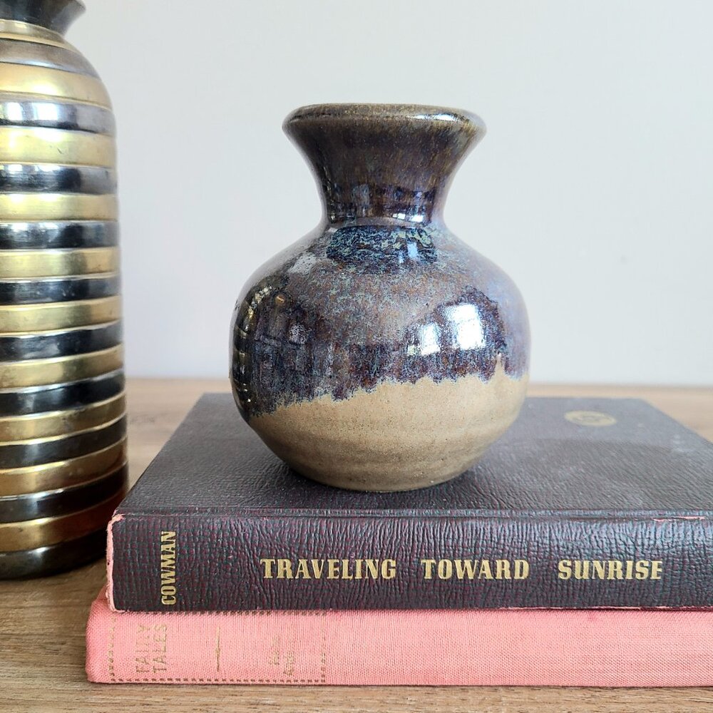 Hand made pottery signed by artist. Small ceramic vase. Bud vase.